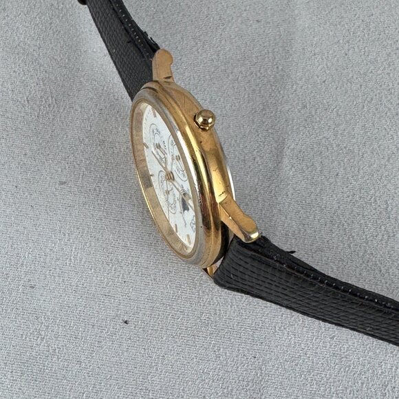 Vintage Swiss Made Authentic Movado Moon Phase and Triple Date Unisex Watch main image 5